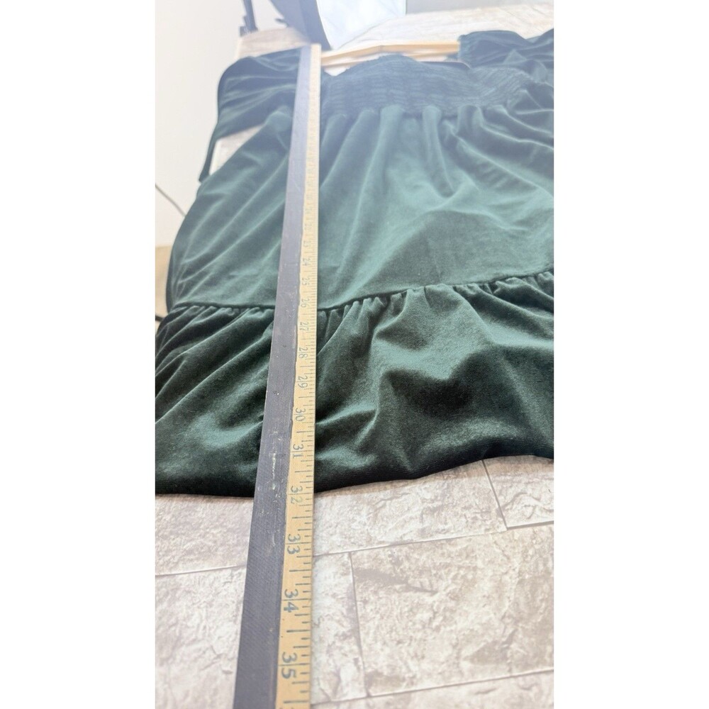 Chelsea & Violet size L Women’s Green Velvet Smocked Babydoll Mini Dress - Picture 15 of 15